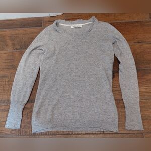 Banana Republic Women's Gray Crew Neck Sweater